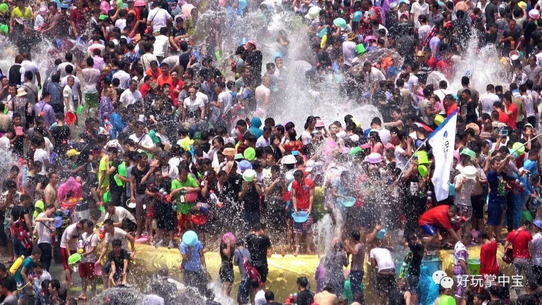 云（南）飘系列18——西双版纳泼水节